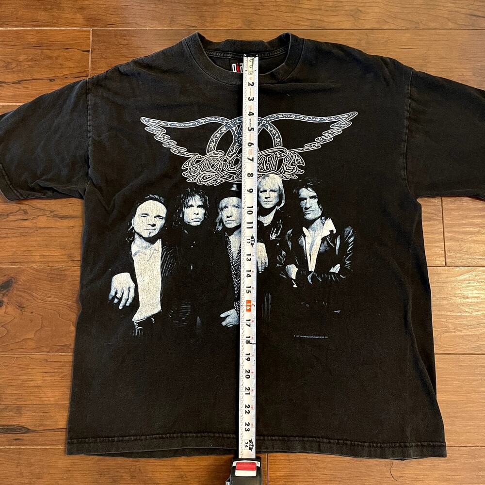 Vintage Giant 1997 Aerosmith Nine Lives Tour Double Sided TShirt Size Large - Picture 7 of 8